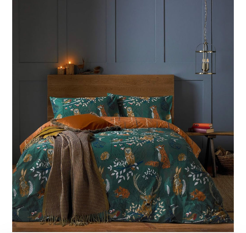furn. Forest Fauna Woodland Duvet Set – Reversible Nature Inspired Bedding with Animal Print, Soft Polycotton, Machine Washable (Emerald – King)