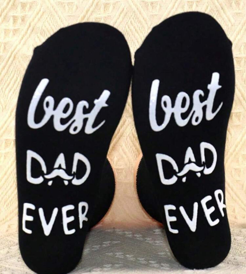 4 Pairs Men's Socks With "Best Dad" Text, Letter Pattern Printed On Sole, Funny Gift Socks