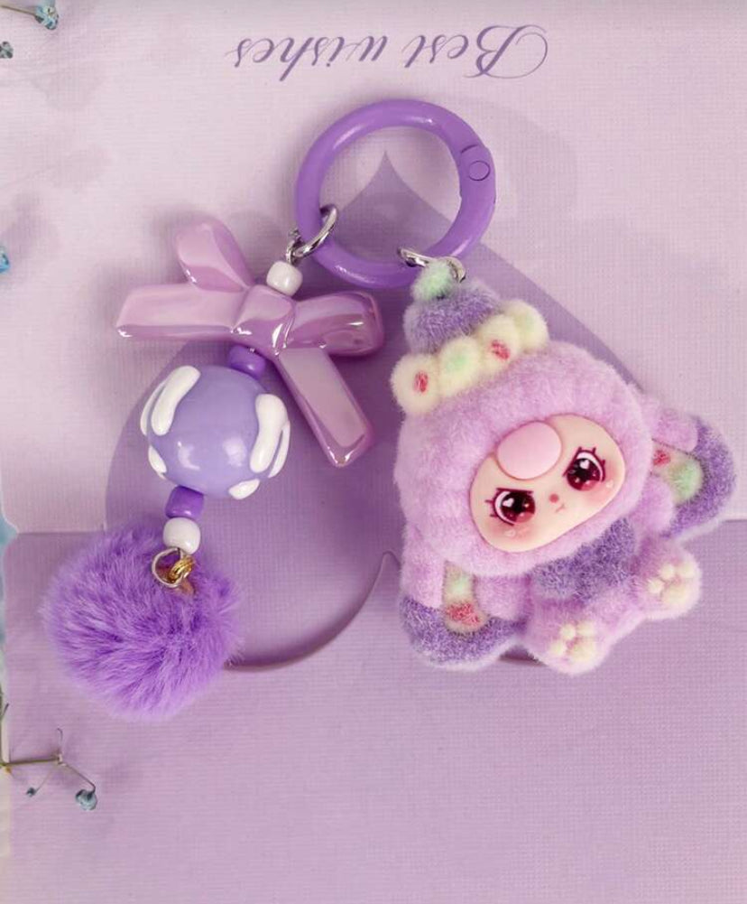 Dolly keychain