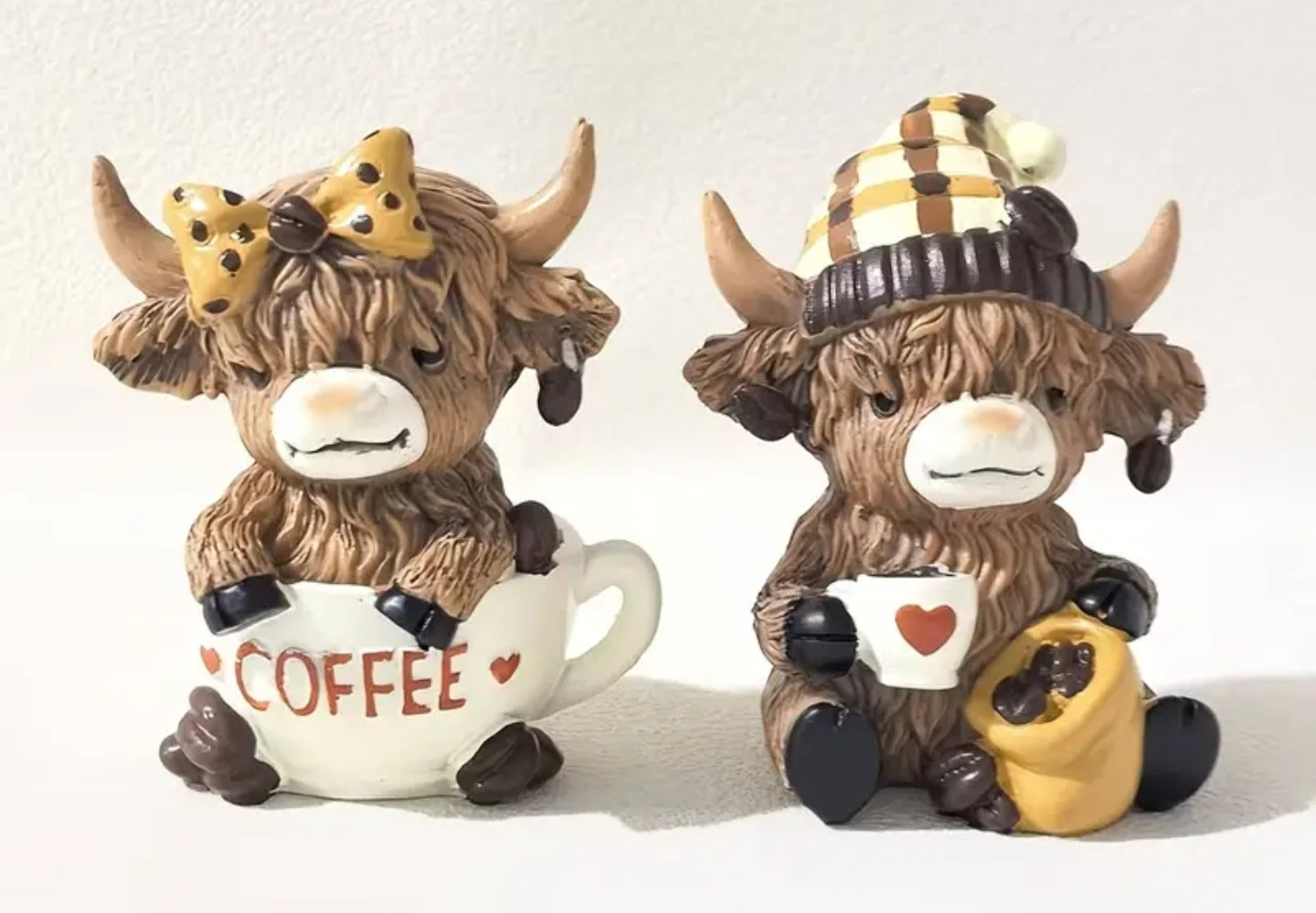 2 pcs Highland Cow Resin Statues