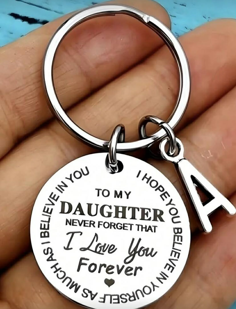 1 pc Stainless Steel Laser Engraved Keychain With Letter A-Z For Daughter/Son Initial Pendant Backpack For School Car Accessories Cute Goth