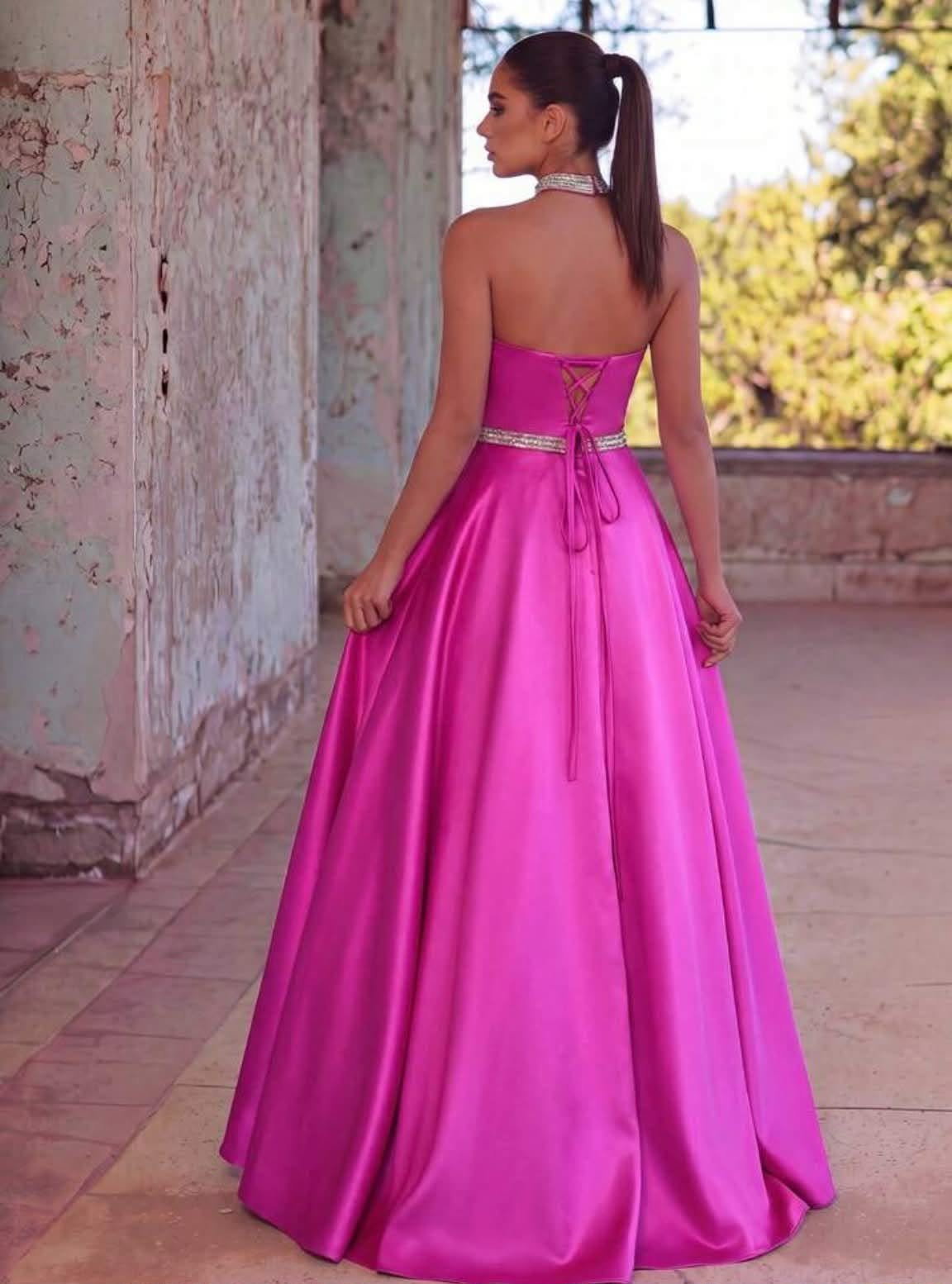 Strapless Crystal-Embellished Evening Gown, Sweetheart Neckline, Cascading Skirt, Perfect For Red Carpet Events, Black-Tie Galas, Wedding Receptions