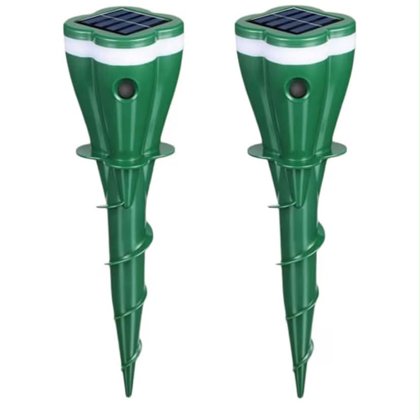 Solar Powered Waterproof Animal Repellent, Solar Powered Waterproof Screw Mole Repellent, Mole Repellent Ultrasonic, IP65 Waterproof Ultrasonic Deterrent Stakes for Yard Lawns Garden 2PCS