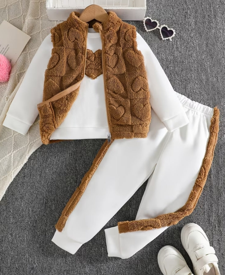 3pcs Set for Girls: Casual, Fashionable, and Warm, Suitable for Autumn and Winter. Includes a Plush Heart-patterned Jacquard Zip-up Vest, a Heart-embroidered Top, and Plush-paneled Long Pants.