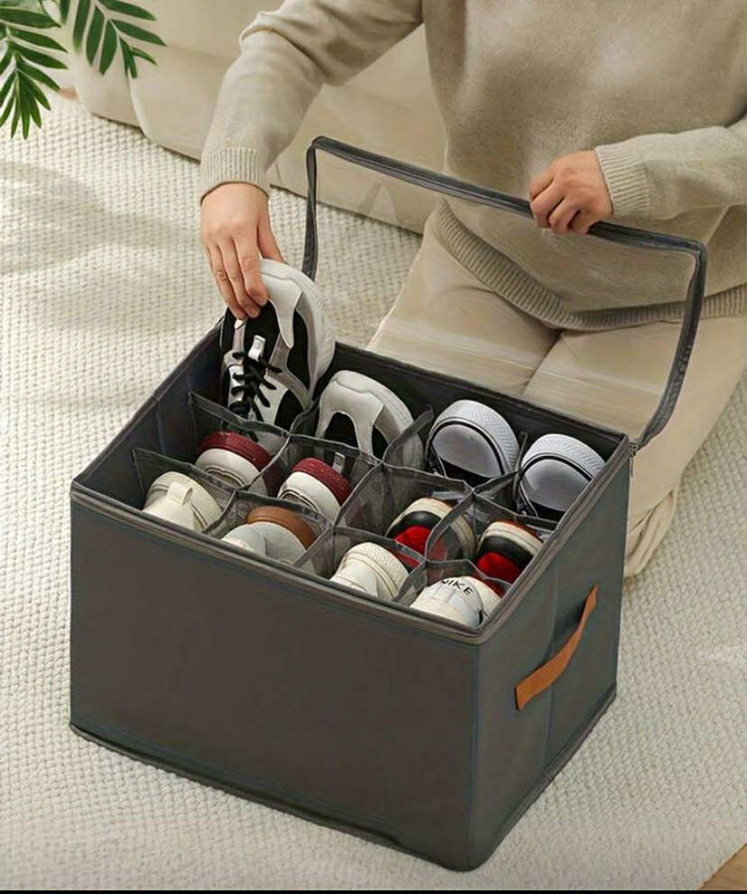 Shoe storage holds up to 6 pairs