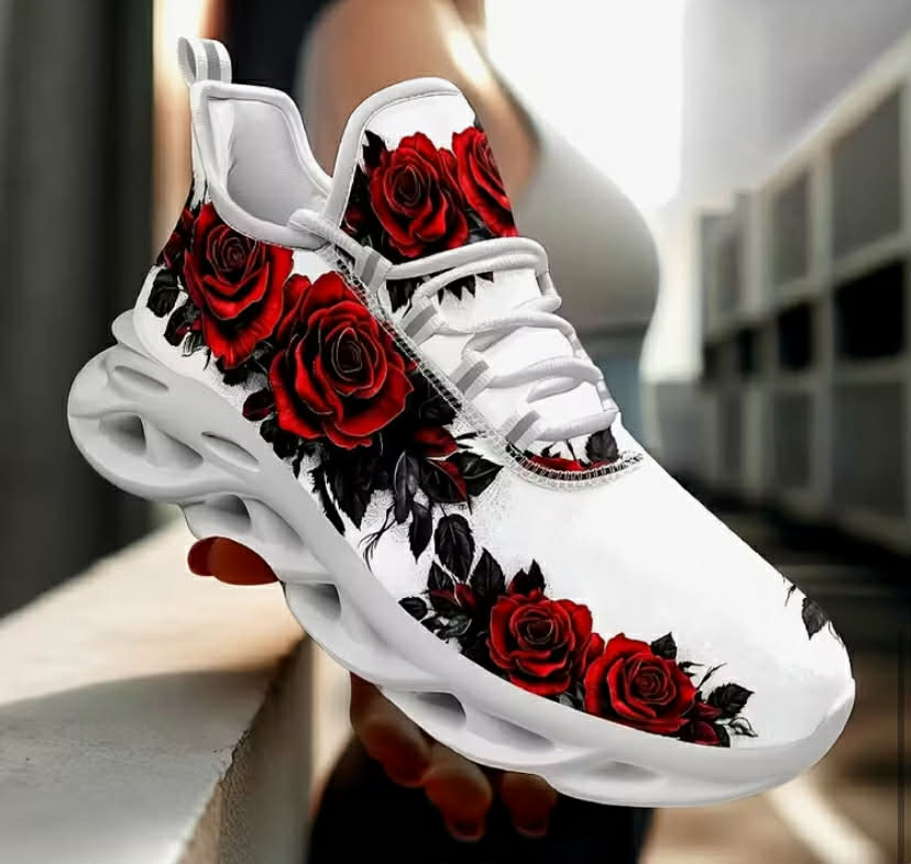 Popular Black Rose Women's Plus-Size Sneakers in Europe and America