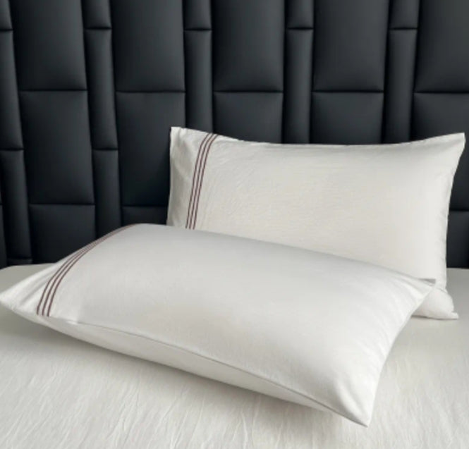 2 pcs Set Simple Solid Color One-Stitch Bed Pillowcases, Pillow Inserts Not Included, Soft and Skin-Friendly, Machine Washable.