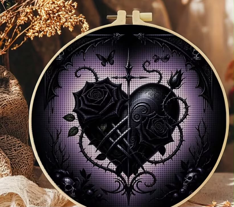 1 pc Round DIY Cross-stitch Printed Kit with Embroidery Hoop, Featuring the "Gothic Dark Round Design: Black Rose Skull Heart" Pattern. Perfect for Beginners' Relaxing Crafting Time, Allowing You to Experience the Full Process from "leisure"