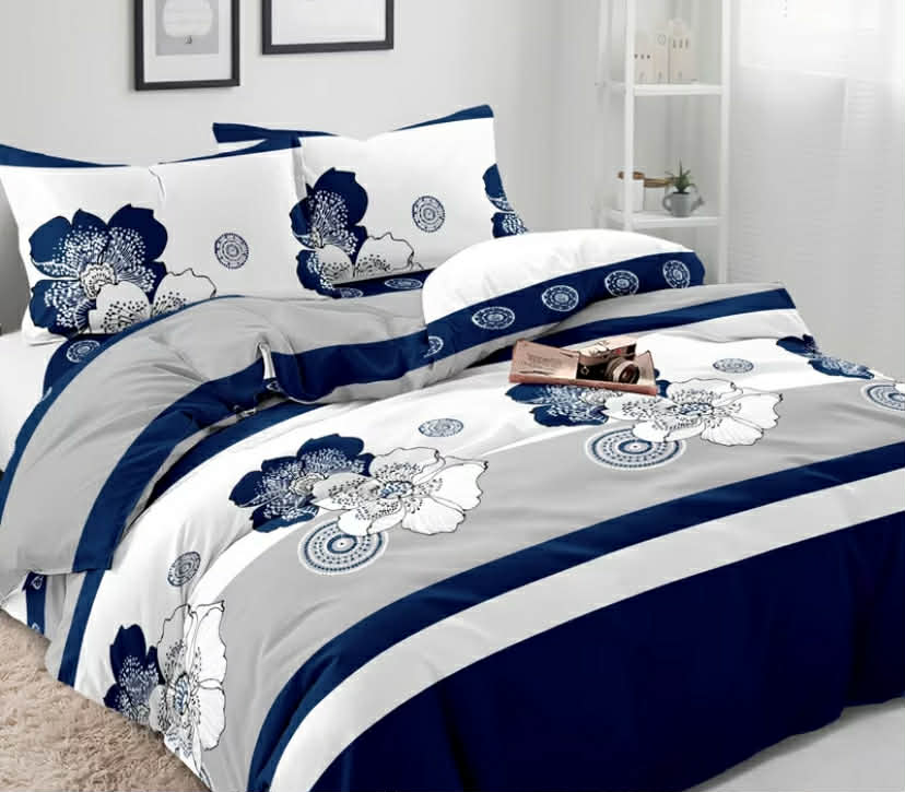 Blue and White Geometric Floral bedding, Soft and Comfortable, Breathable Polyester Bedding for Bedroom and Guest Room Decor, All-Season Use