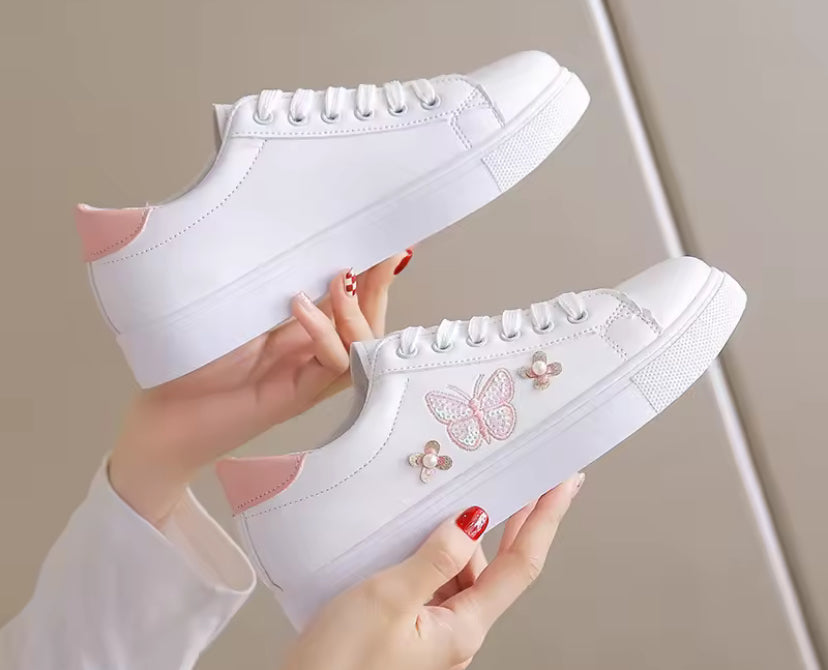 Women's New White Shoes Fashion breathable flats Casual lace up leather shoes