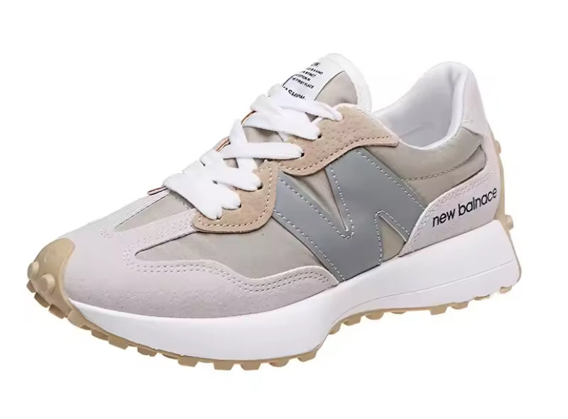 Women Casual Shoes Fashion Breathable Walking Flat Shoes Sneakers