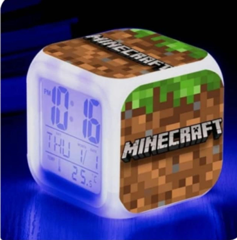 Minecraft Grass Block Digital Alarm Clock - Officially Licensed Light Up Lamp Feature, Plays Official in Game Music, Bedroom Decor for Minecraft Gamers | Paladone, Green