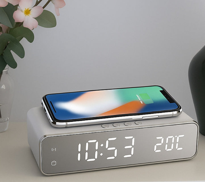 RED5 Wireless Charging Silver Alarm Clock