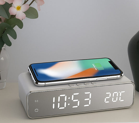 RED5 Wireless Charging Silver Alarm Clock