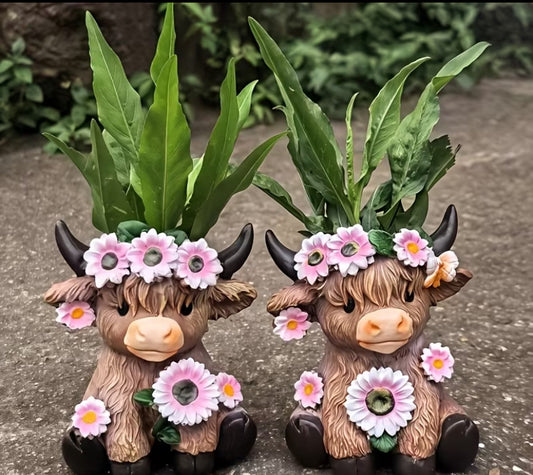 2 Highland Cow Ornament with Floral Accents - Brown Scottish Farmhouse