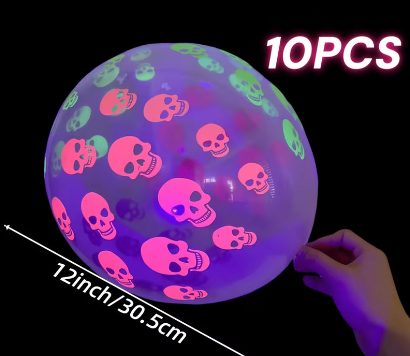 Skull balloons