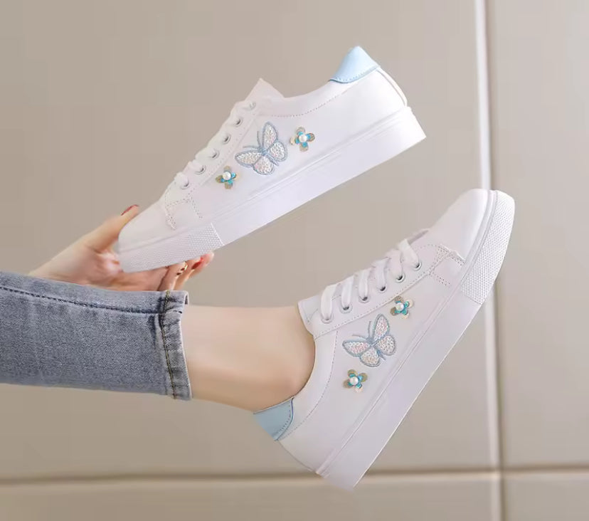 Women's New White Shoes Fashion breathable flats Casual lace up leather shoes