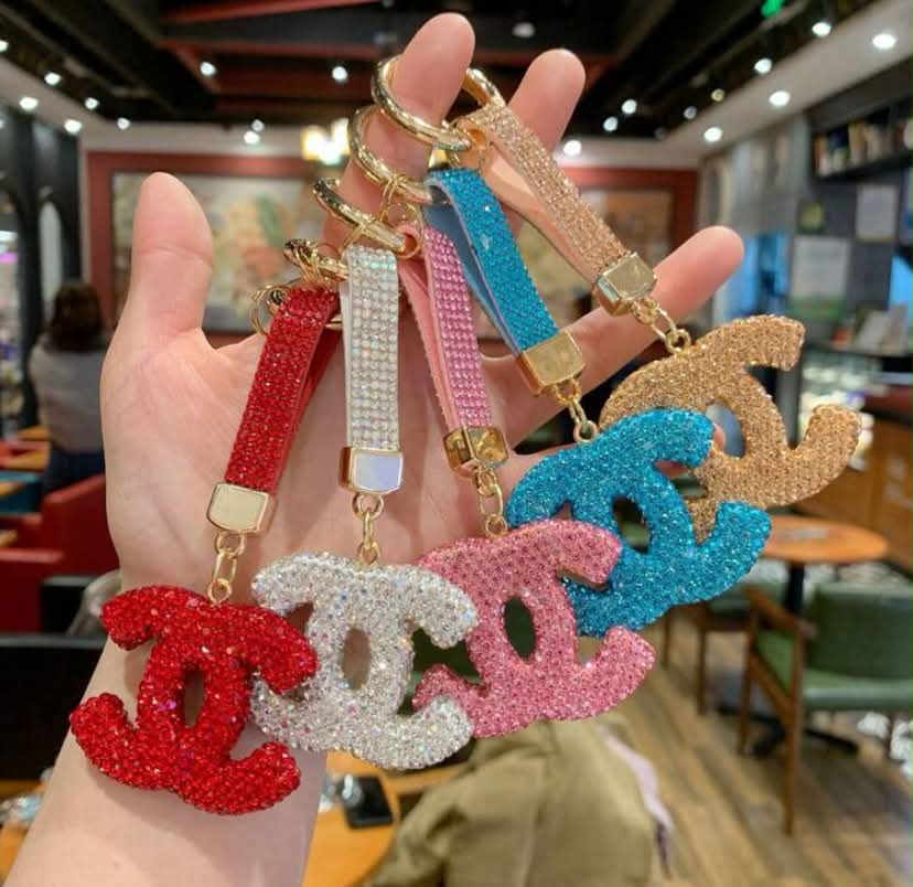 1pc/Set: Fashion Luxury Keychain,