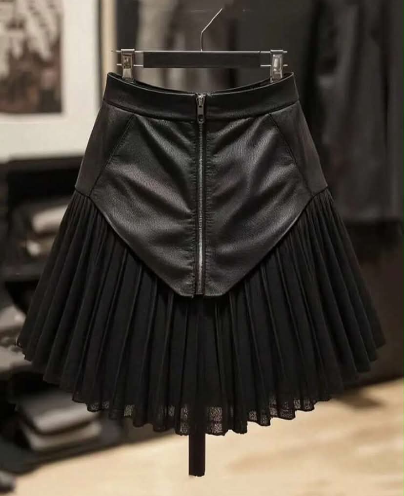 Plus Size High Waist Black PU Leather Skirt, Patchwork Pleated A-Line Mini Skirt, Front Zipper Detail, Sexy & Elegant