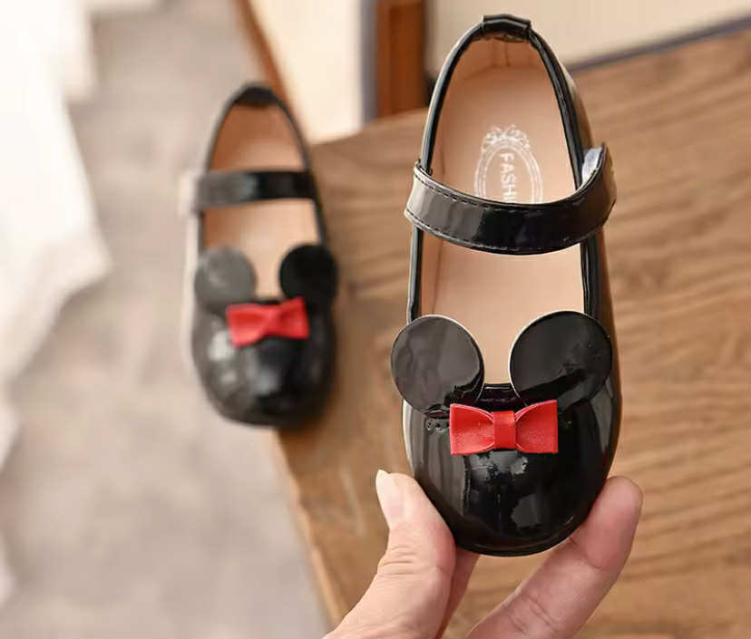 Baby Girl Shoes Soft PU Patent Leather Flats For Girls