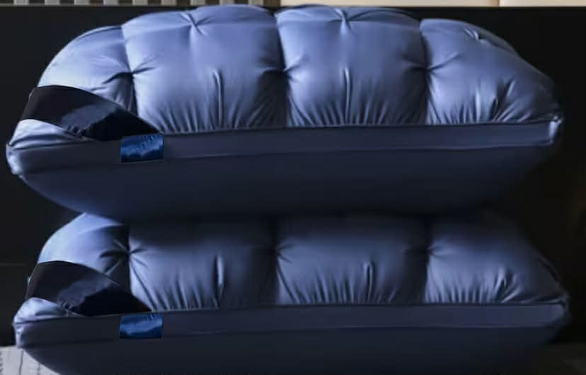 Set of 2 Plush Pillows Designed for Sleep, Offering Balanced Support Ideal for Side, Back, And Stomach Sleepers. Part of a Hotel Collection, They Come in Vacuum-Sealed Packaging, Perfect for Home And Hotel Use