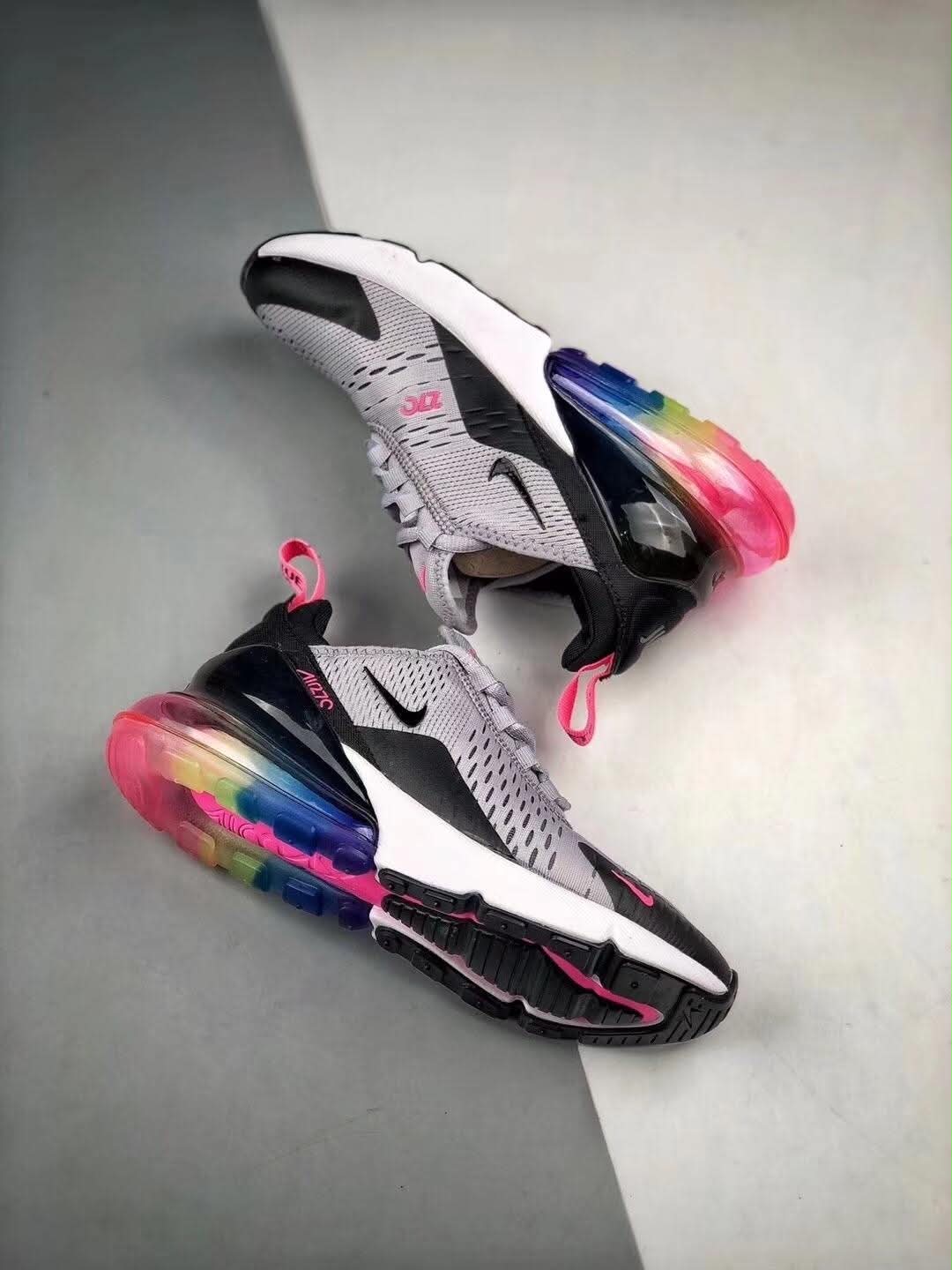 Nike 270          
     