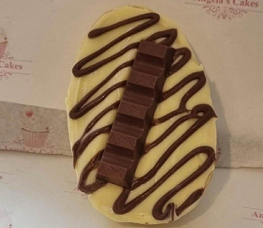 Filled half eggs - brownie /blondie - You choose your flavours - Approx 12cm long Chocolate Snack Dessert Cake postal treats mix

X2