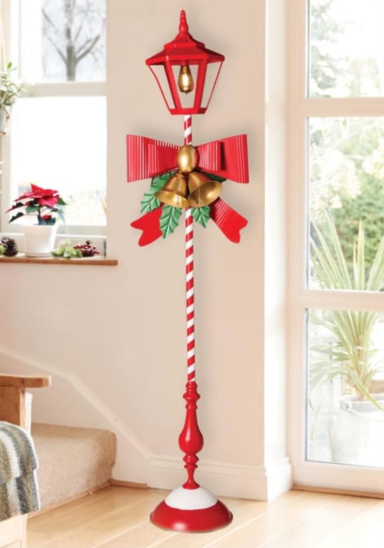 Festive Feeling 5ft Light-Up Lampost