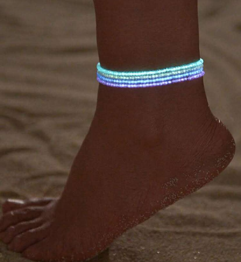 12 pcs Glow-In-The-Dark Colorful Beaded Anklets, Charge-Activated Luminous Elastic Beach Jewelry For Women
