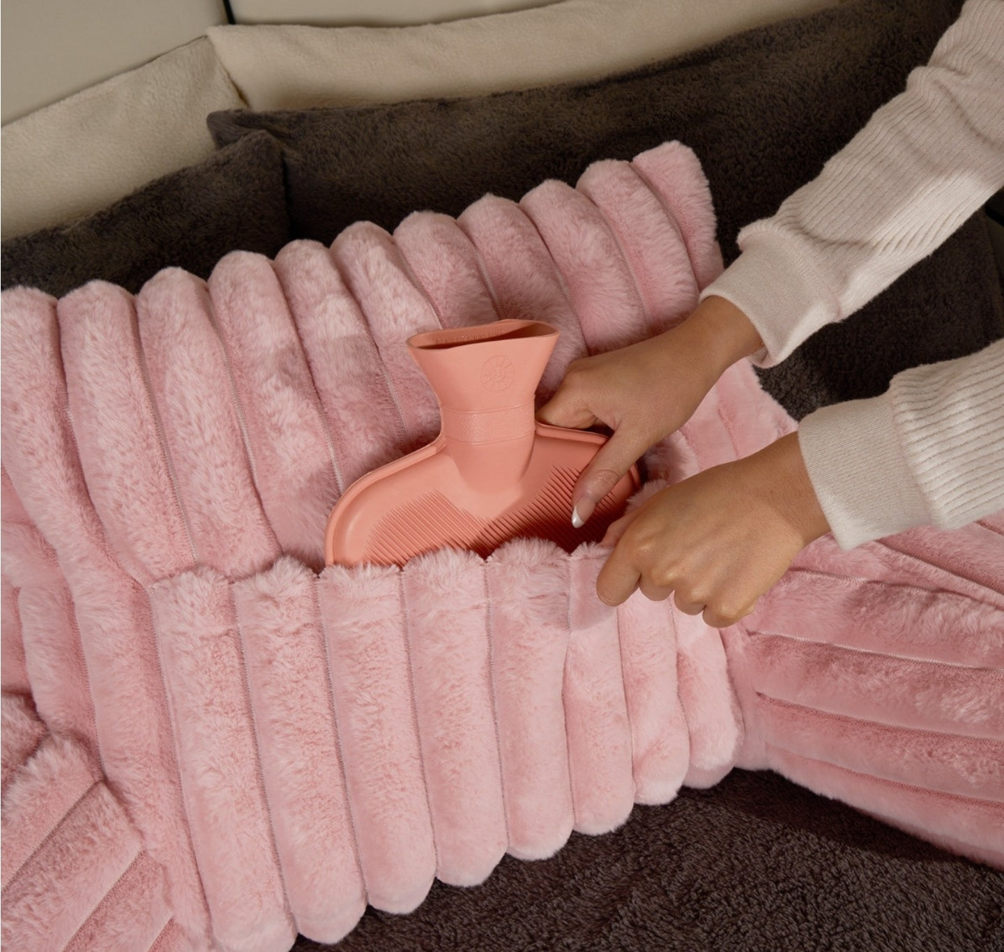 Ribbed Faux Fur Cuddle Cushion with Heatable Pocket