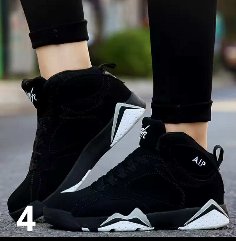 Men's Breathable High Top Basketball Shoes