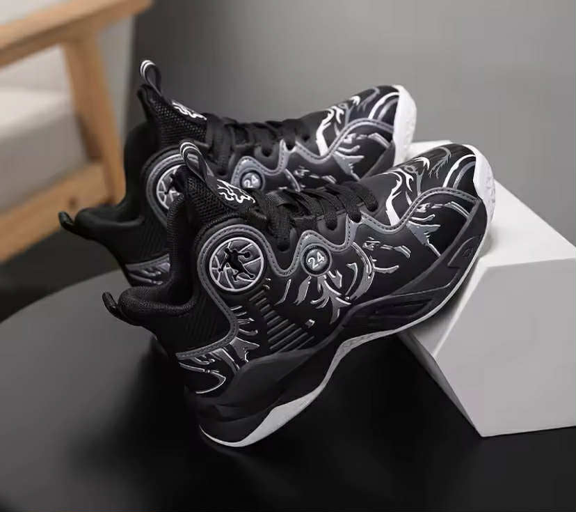 Kids running shoe