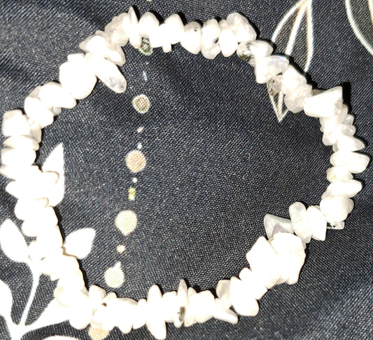Real crystal white howlite chip bracelet