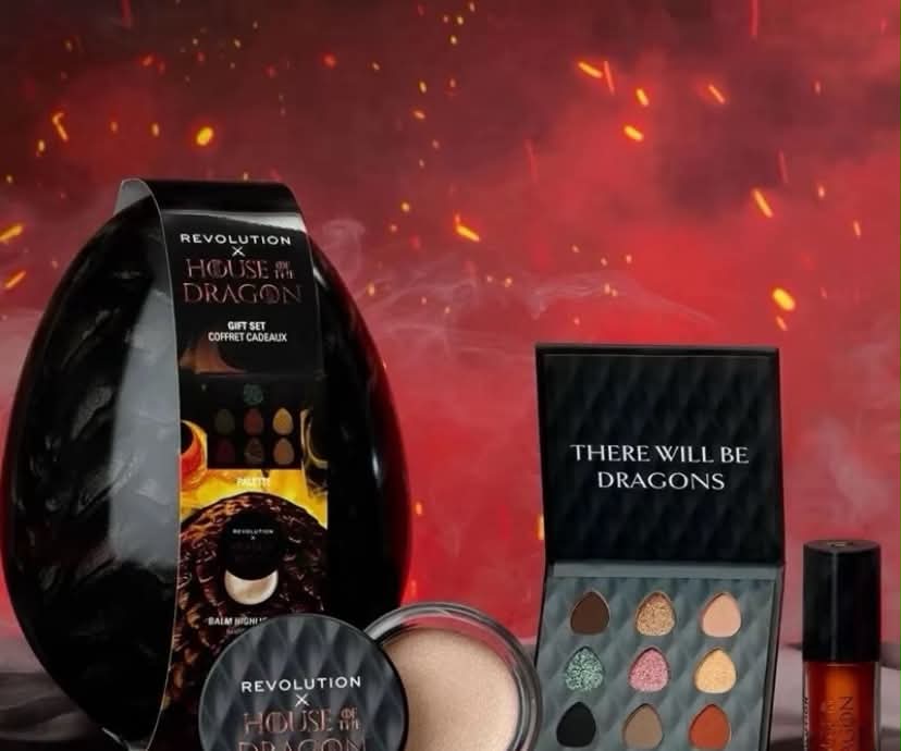 Makeup Revolution HOUSE OF THE DRAGON Glow Egg Gift Set Authentic Brand New