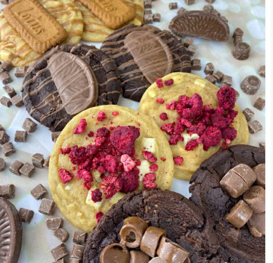 Cookie Box

Get a box of 8 freshly baked cookies!