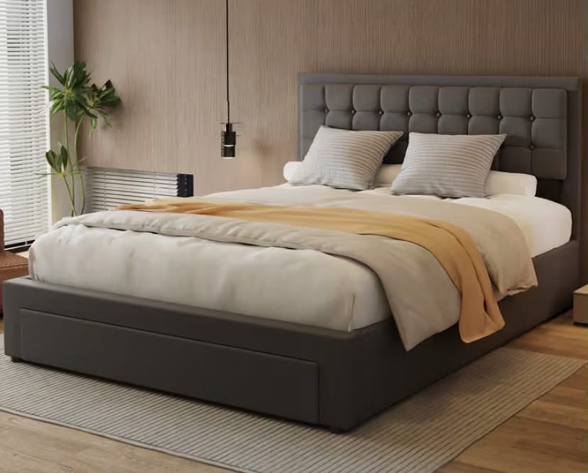 Double Size Ottoman Bed  Hydraulic Lift Storage Bed Frame - PU Leather Upholstered, Modern Grey Wingback Headboard, Space-Saving 4TF6
With mattress