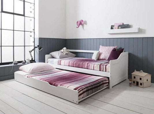 Day Bed Single  with Pull out Trundle Extra Guest in White Hove