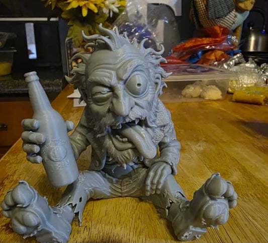 Creative Quirky Drunk Old for Man Desktop Ornament, Suitable for Bar Countertop Decoration, Liquor Cabinet Entrance