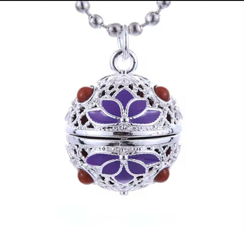 Luxury Golden Aromatherapy Necklaces wonderful oil painting open locket