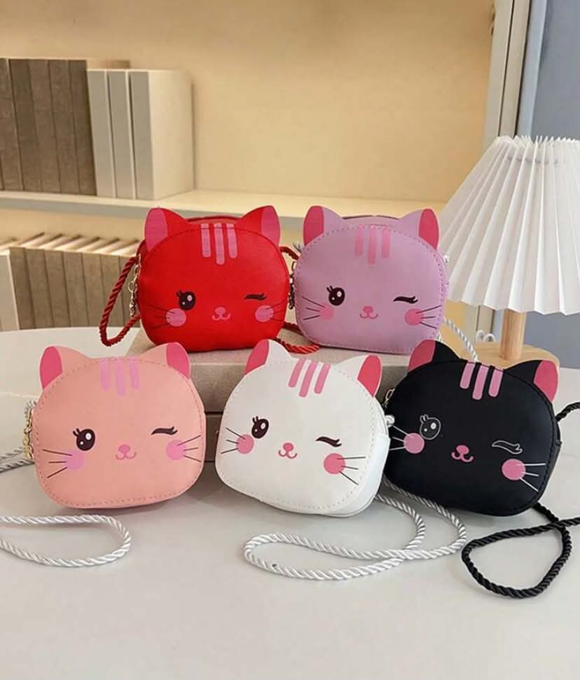 Cat,  Heart and a bow Coin Purse Features A Cute Zipper Design,