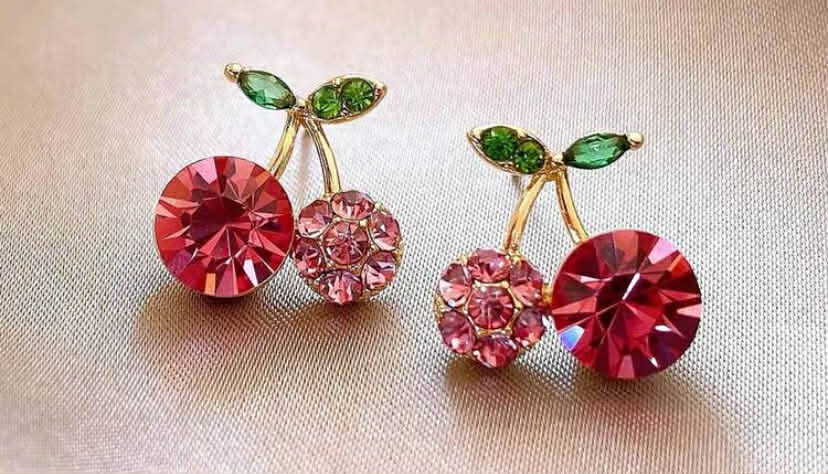 Rhinestone & Faux Pearl Decor Cherry Design Stud Earrings