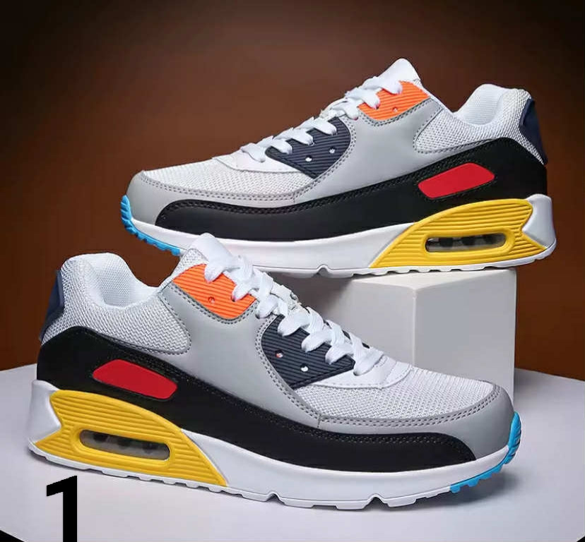 Seasonless Fashionable Thick Bottomed Low Cut Laced Sports Shoes