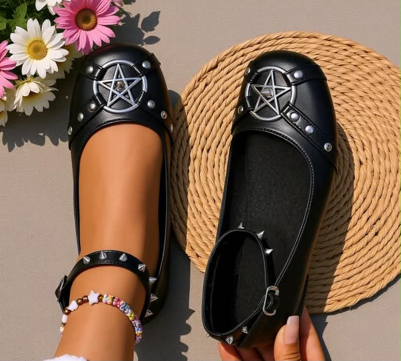 Punk Studded Flat Shoes with a Pentagram Design, Featuring a Dark Style And a Round Toe for Women.