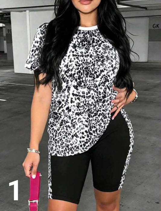 Women's Full Print Round Neck Short Sleeve Top And Shorts Casual 2 Pieces Set