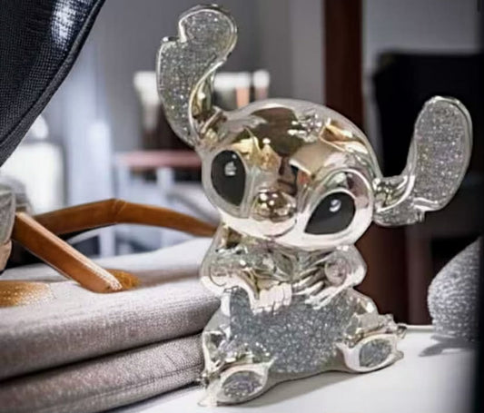 Silver Stitch Ceramic Figurine 30cm – Crushed Diamond Sparkle Shelf Decoration for Living Room