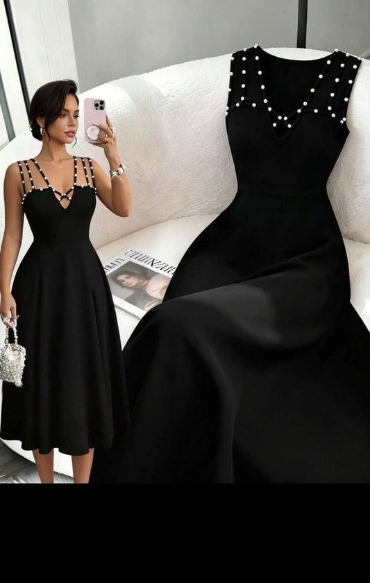 CURVE Plus Size Women Solid Color Faux Pearl Decor Elegant Sleeveless Dress