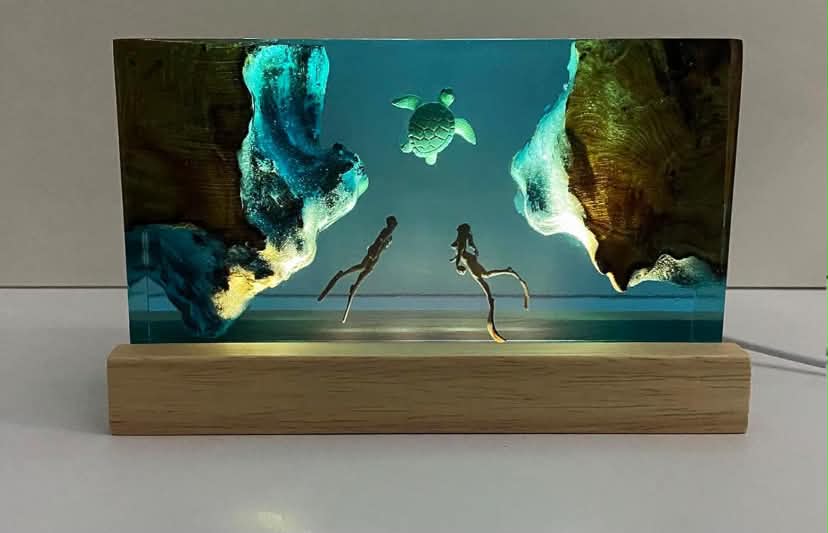 Ocean Resin Handicrafts, Turtle and Diver High-End Gift Ornament, Decorative Figurines,