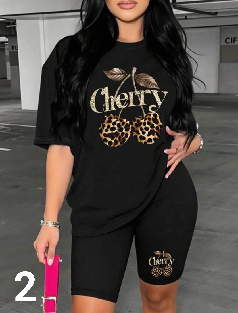 Women's Full Print Round Neck Short Sleeve Top And Shorts Casual 2 Pieces Set