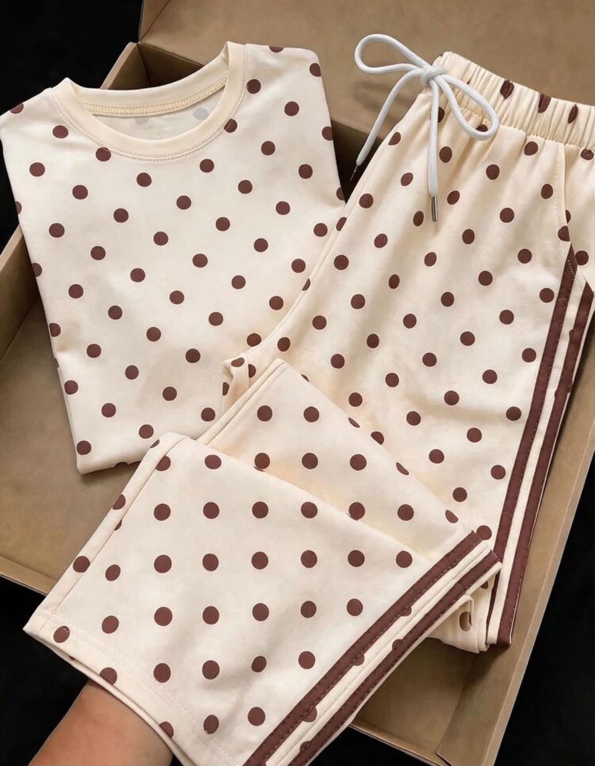2pcs Embroidered Round Neck Short Sleeve Top And Striped Print Pants, Casual