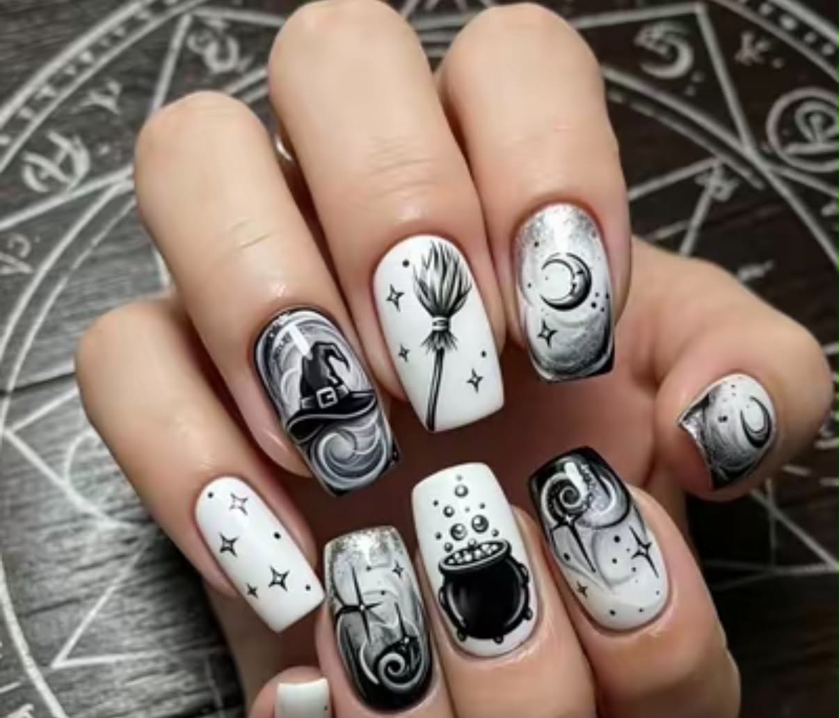 Halloween nails